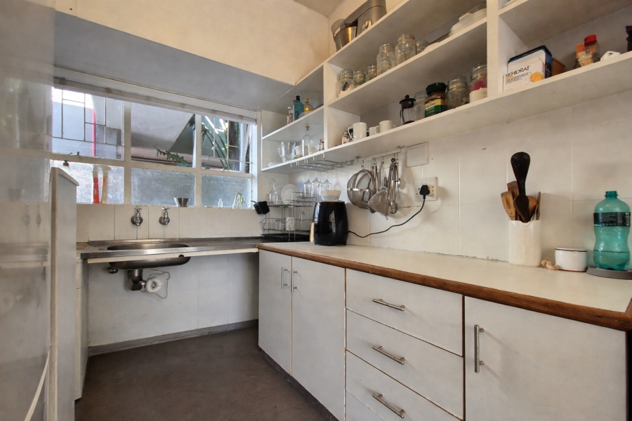 2 Bedroom Property for Sale in Claremont Western Cape